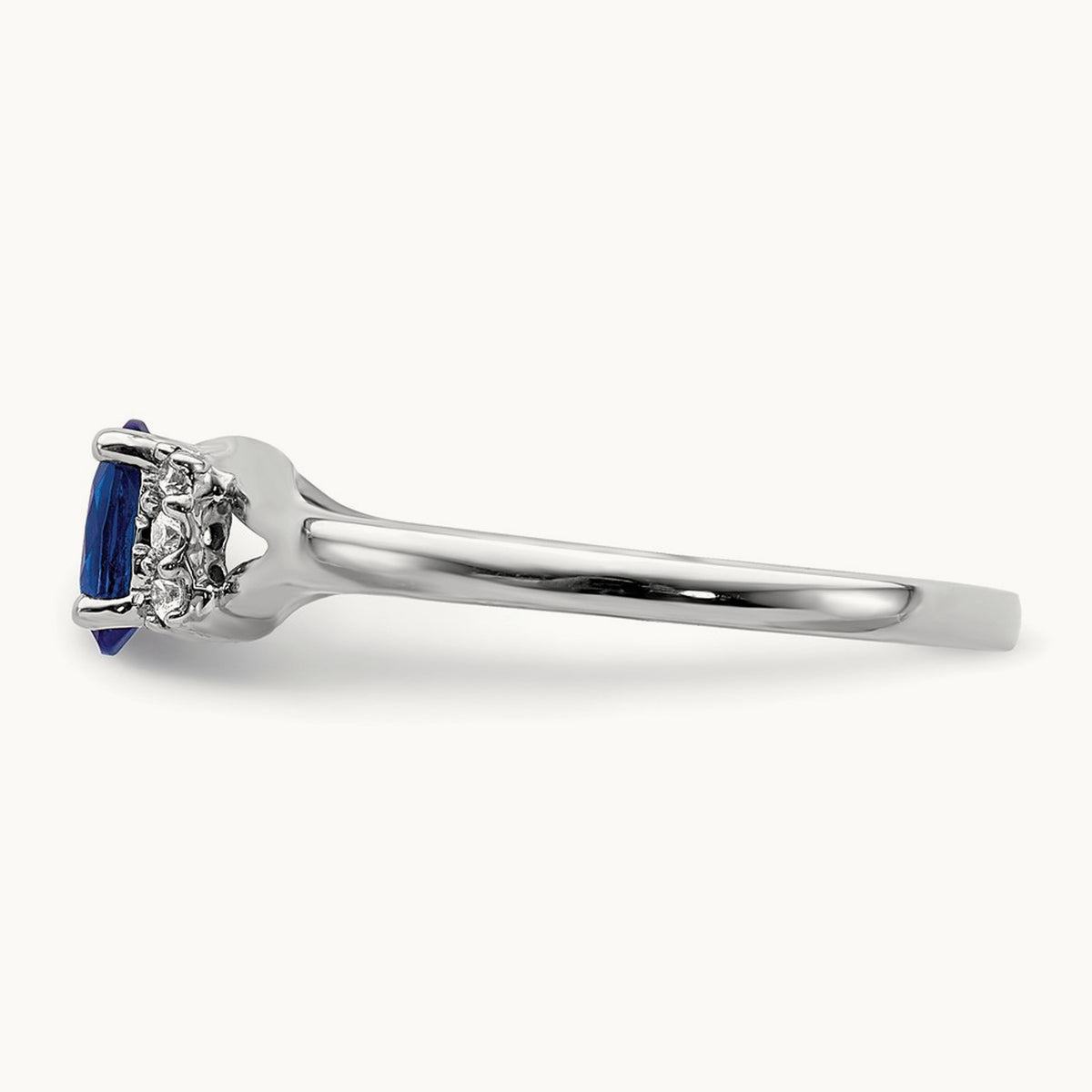 Diamond and Oval Sapphire Ring — photo set