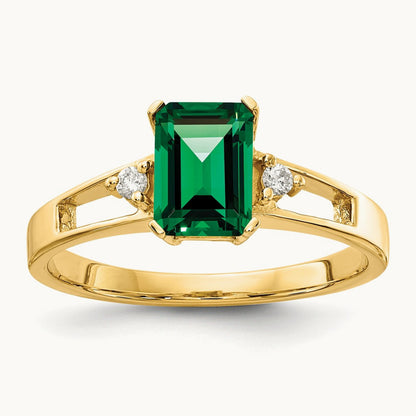 7x5mm Emerald Cut Mount St. Helens AA Diamond ring, 14K