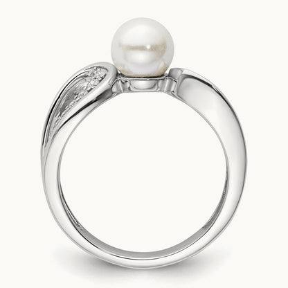 Polished Diamond and Pearl Fashion Ring — photo set