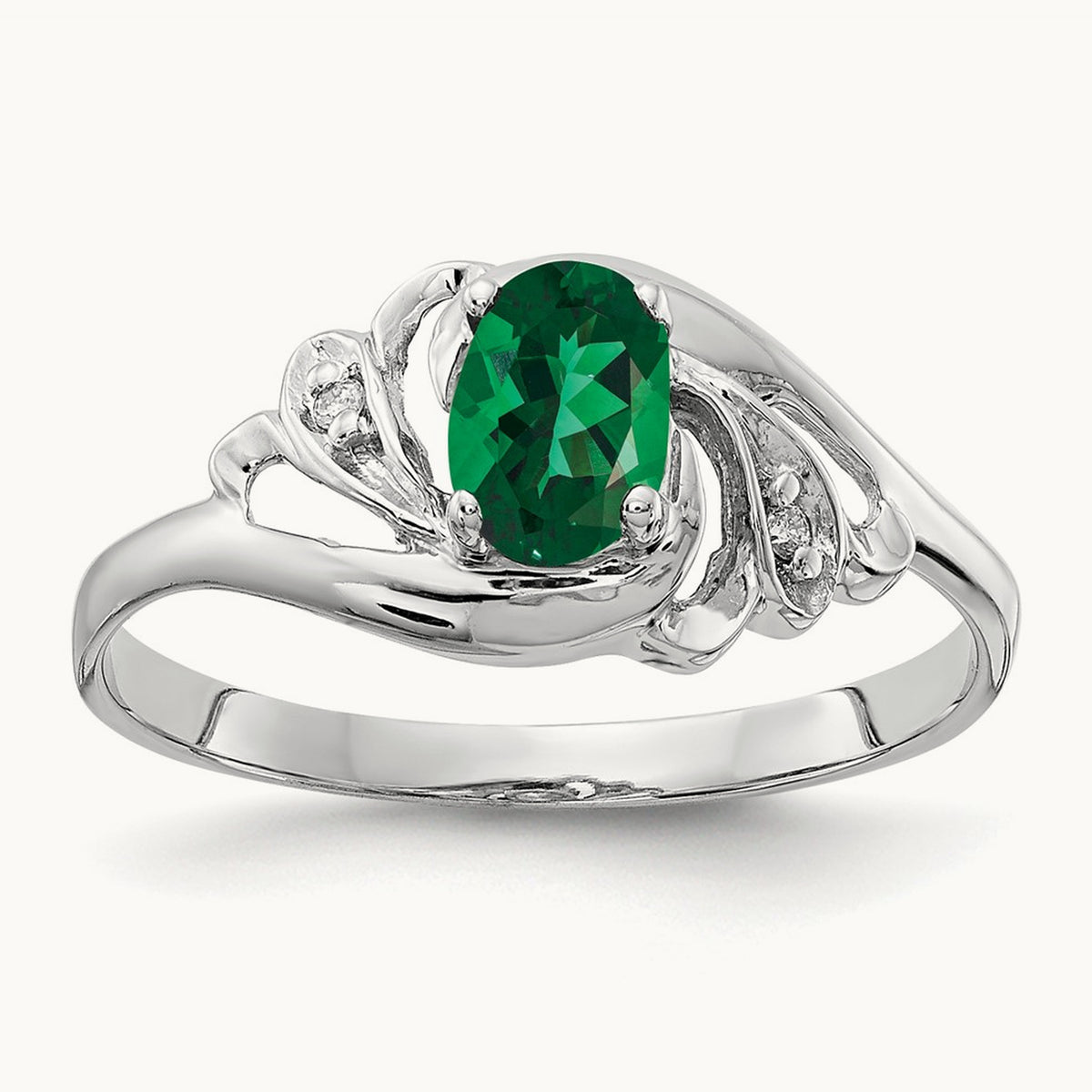 Oval Mount St. Helens AA Diamond ring — photo set