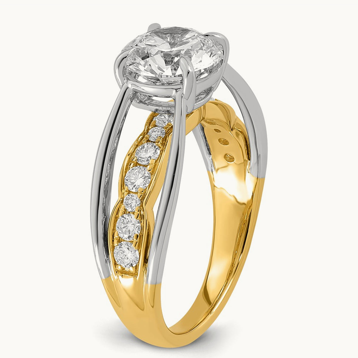 14ktt Certified Round Center Lab Grown Diamond VS+ F+ Ring