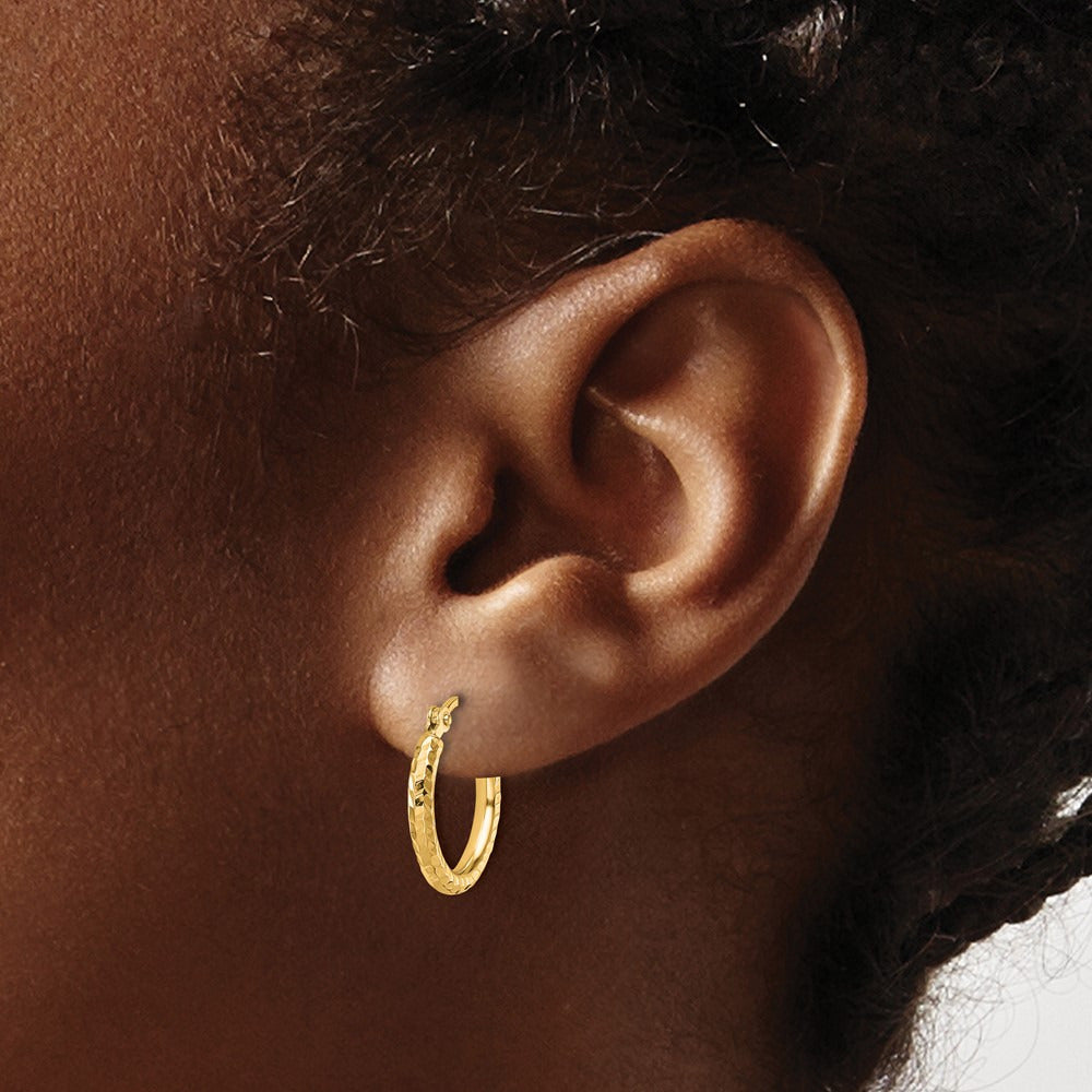 Diamond-cut Round Tube Hoop Earrings — 10K Yellow Gold
