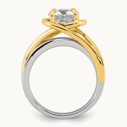14ktt Certified Round Center Lab Grown Diamond VS+ F+ Ring