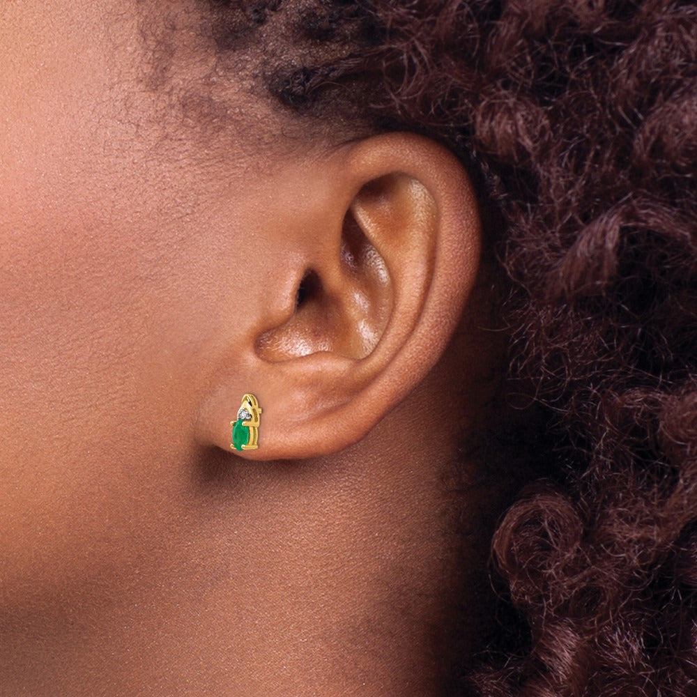 Emerald and Diamond Earrings — photo set