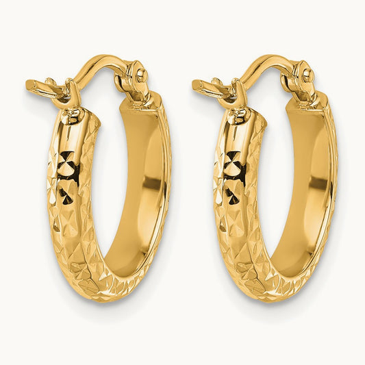 Diamond-cut 2.8x15mm Hollow Hoop Earrings, 10K — Leslie's