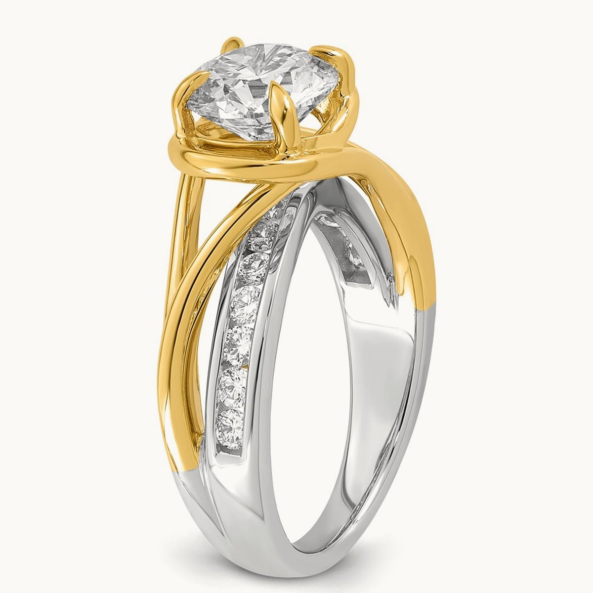 14ktt Certified Round Center Lab Grown Diamond VS+ F+ Ring