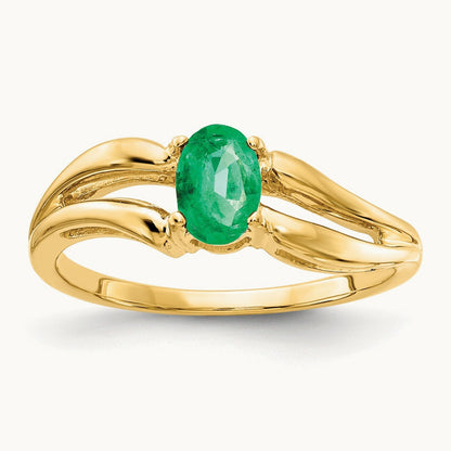 6x4mm Oval Emerald ring, 14K