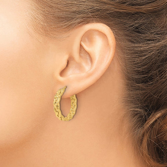 Polished and Textured Hoop Earrings — photo set