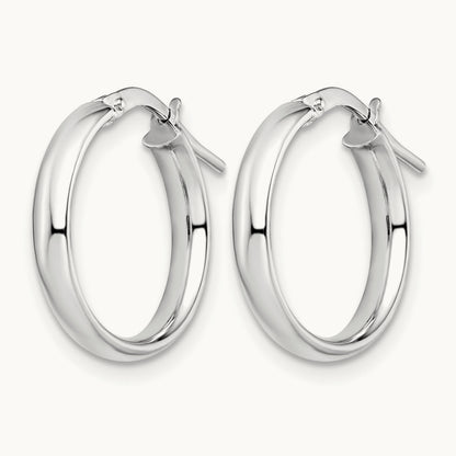 Polished Hoop Earrings, 10K White Gold — Leslie's
