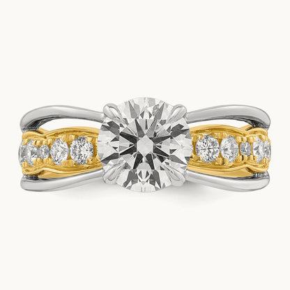 14ktt Certified Round Center Lab Grown Diamond VS+ F+ Ring