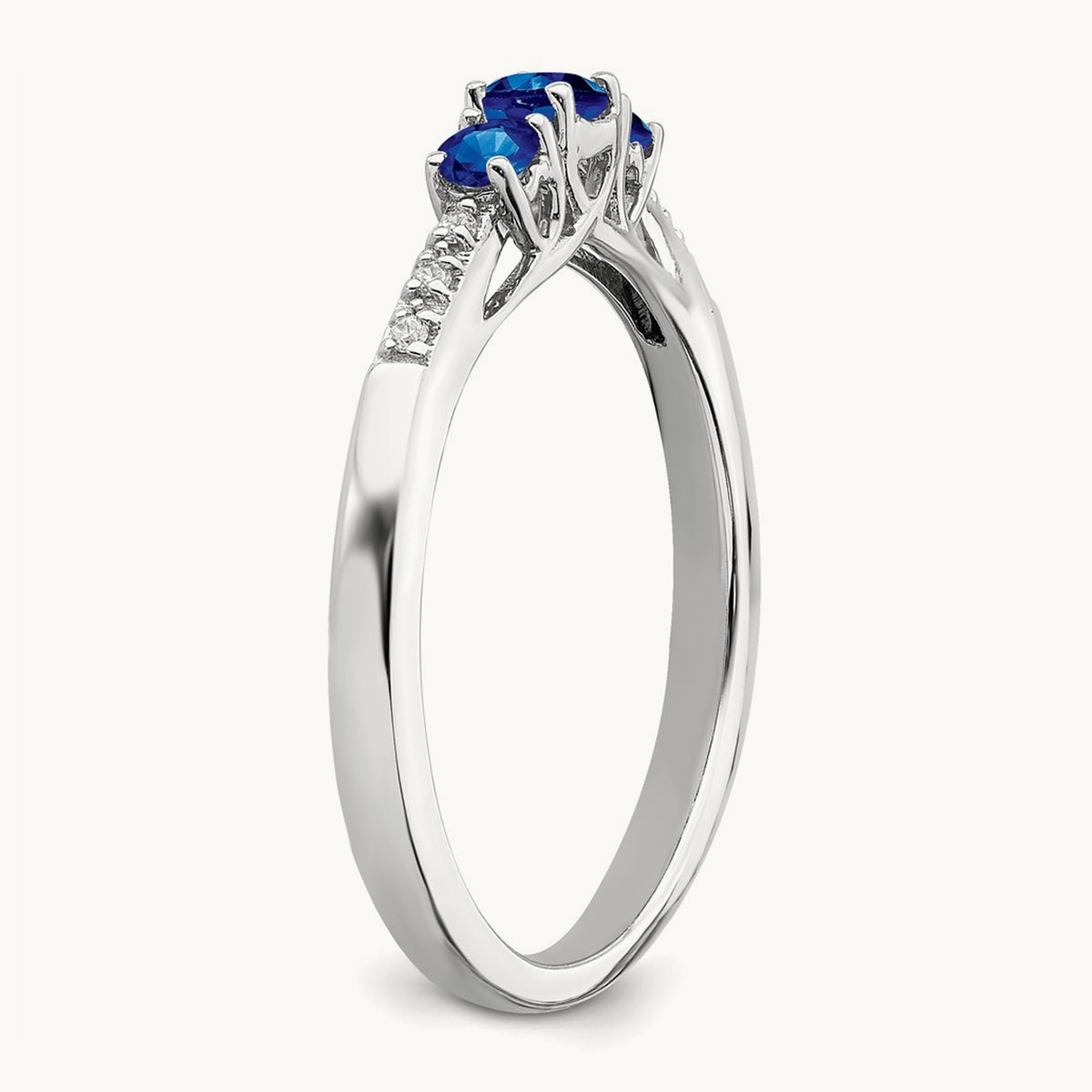 Sapphire and Diamond 3-stone Ring — photo set