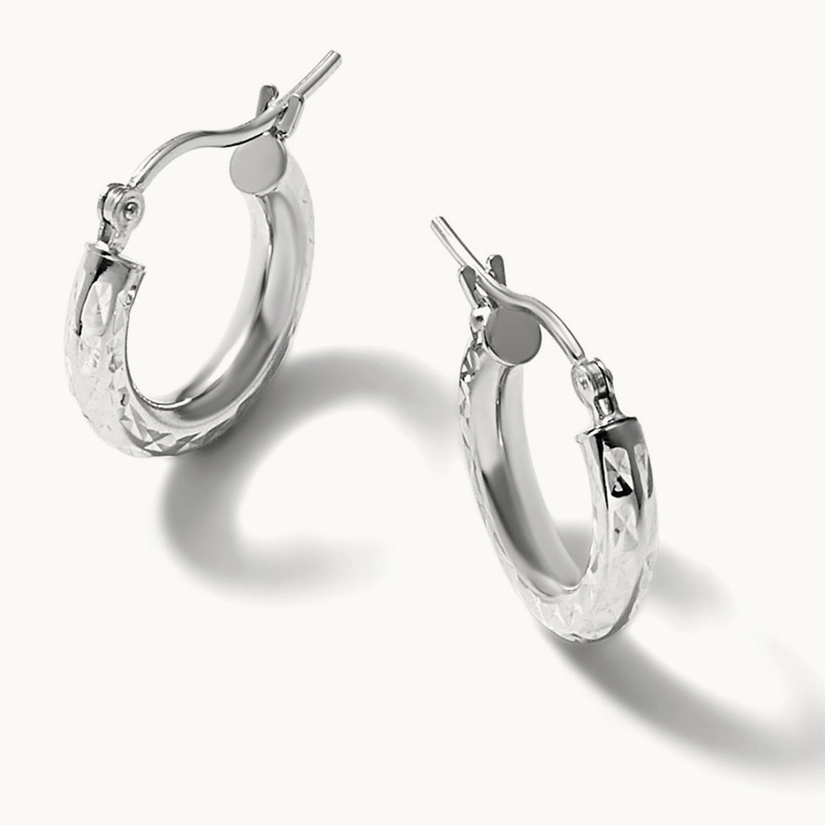Diamond-cut Round Hoop Earrings — Leslie's