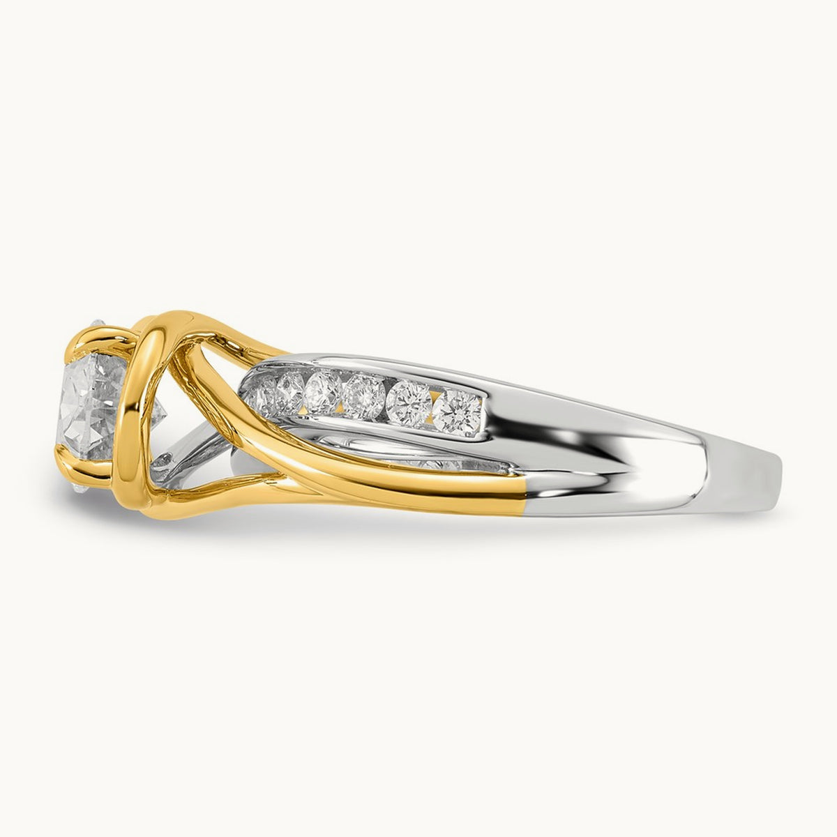 14ktt Certified Oval Center Lab Grown Diamond VS+ F+ Ring