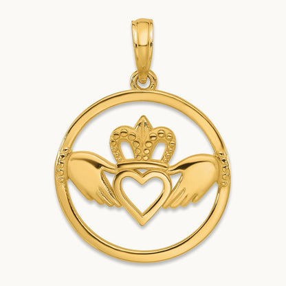 Claddagh Circle Pendant — photo set
