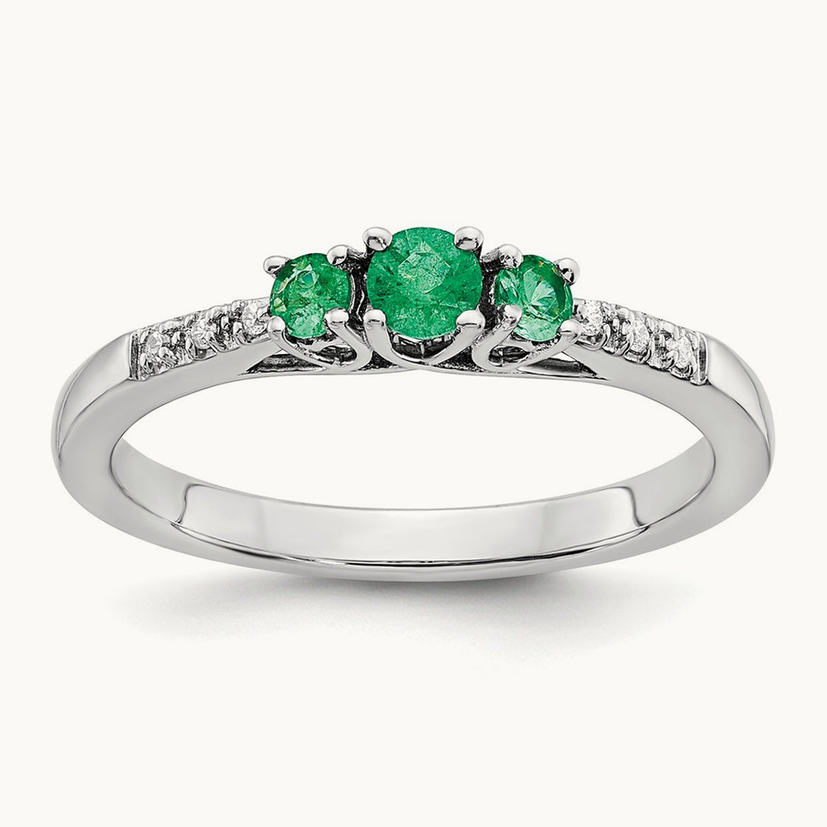 Emerald and Diamond 3-stone Ring — photo set