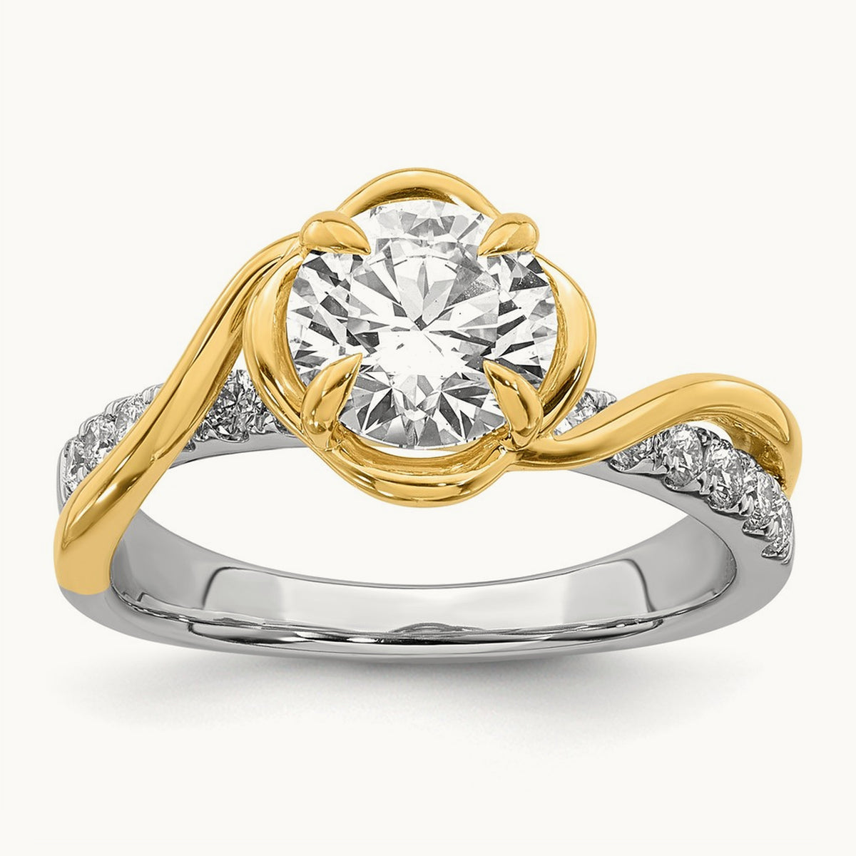 14ktt Certified Round Center Lab Grown Diamond VS+ F+ Ring