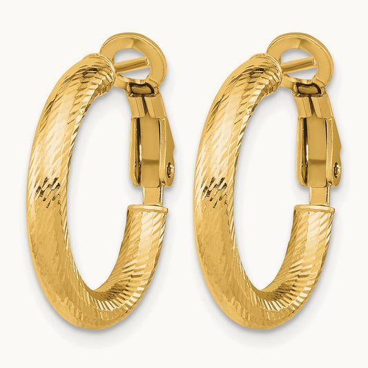 3x15 D/C Round Omega Back Hoop Earrings, 10K — Leslie's