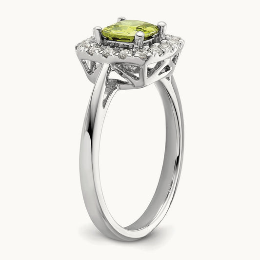Aug Birthstone Peridot Halo Ring, 0.25 ct tw Lab-Grown Diamond