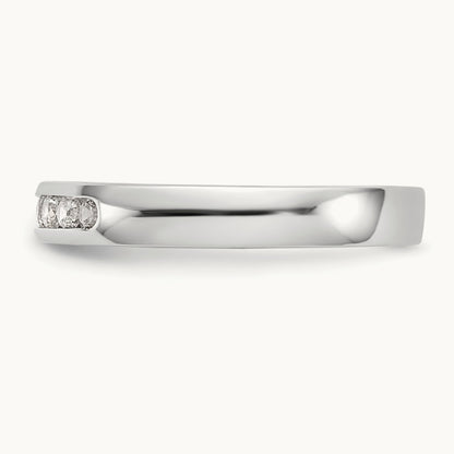 Setting: 7- Stone Closed Channel Band Mounting, 2mm — 14K White Gold