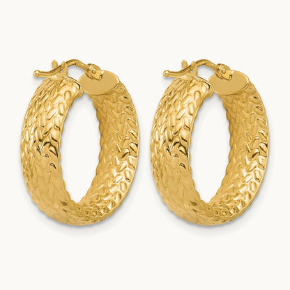 Polished Weave Design Round Hoop Earrings — 20mm