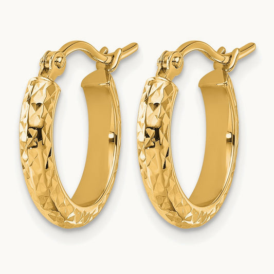Diamond-cut 2.8x15mm Hollow Hoop Earrings, 10K — Leslie's