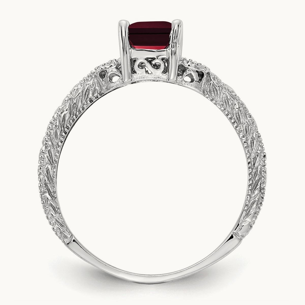 Garnet & AA Diamond Ring — photo set