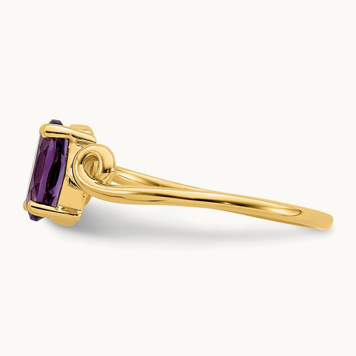 7x5mm Oval Amethyst ring, 14K