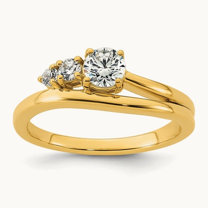 Round Engagement Ring, 0.50-1.00 ct tw Lab-Grown Diamond