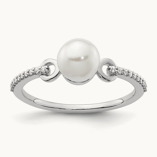 Polished Diamond and Pearl Fashion Ring — photo set
