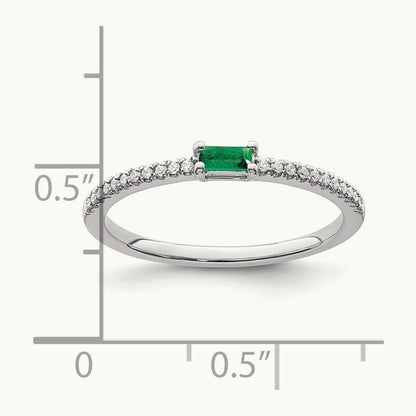 Polished Emerald and Diamond Ring — photo set