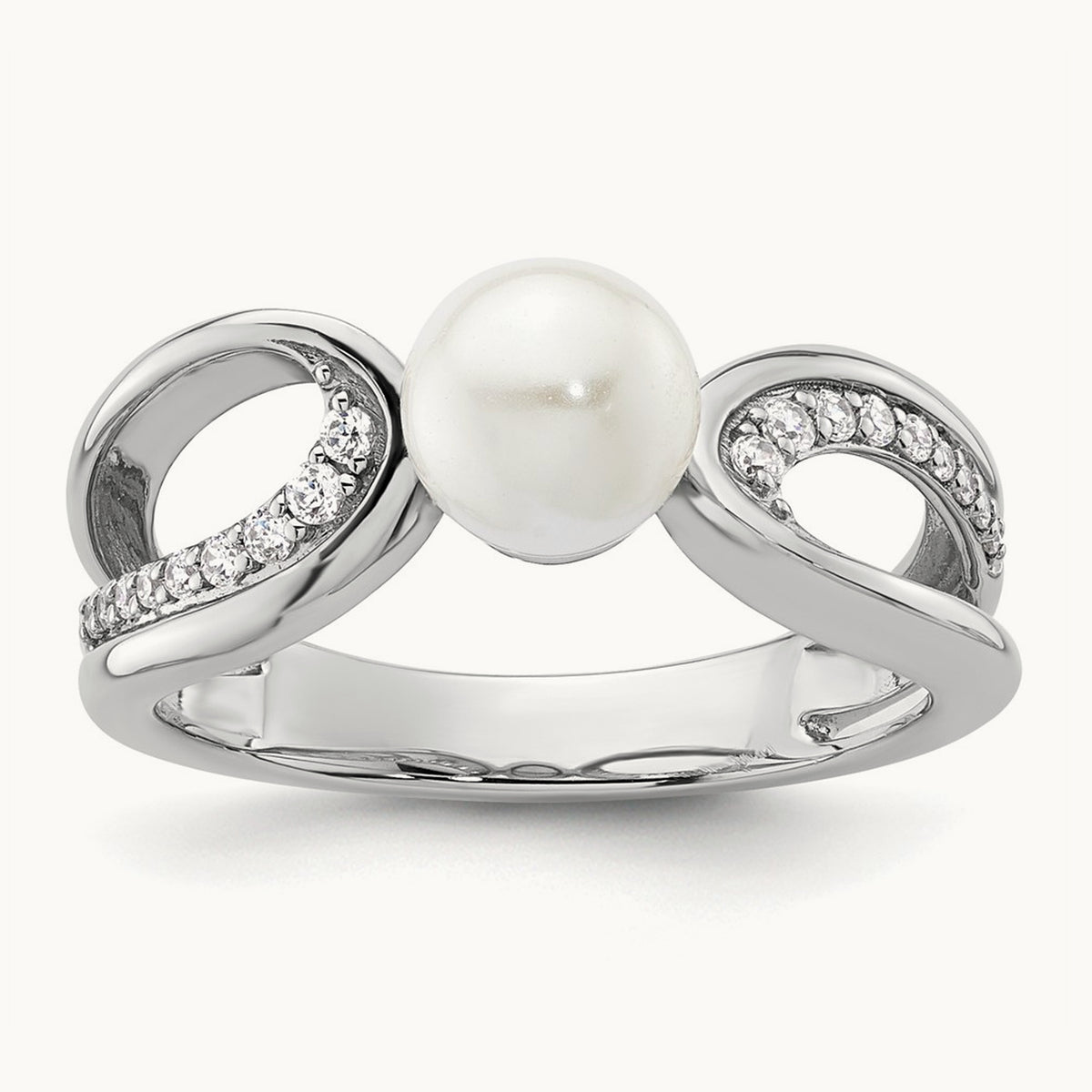 Polished Diamond and Pearl Fashion Ring — photo set