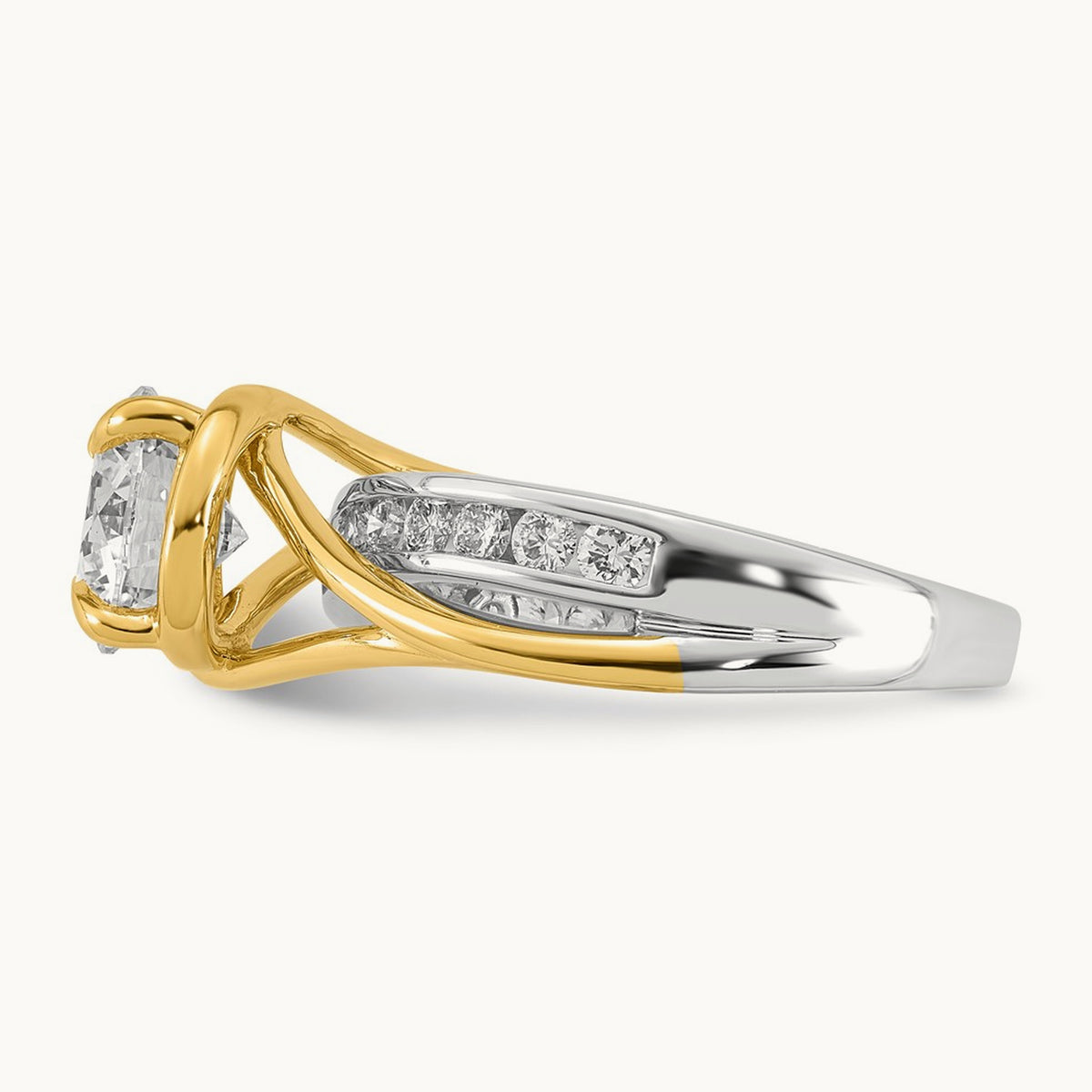 14ktt Certified Round Center Lab Grown Diamond VS+ F+ Ring