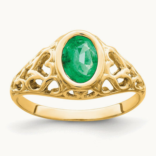 7x5mm Oval Emerald ring, 14K