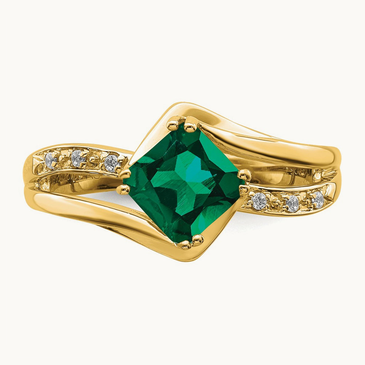 Created Emerald and Diamond Ring — photo set