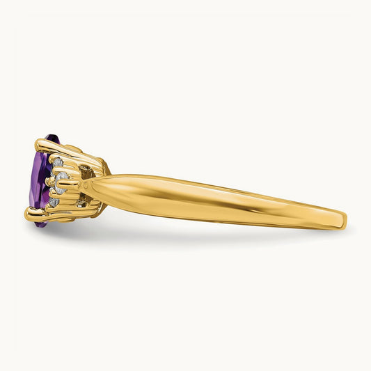 Amethyst and Diamond Ring — 14K Yellow Gold, 7
