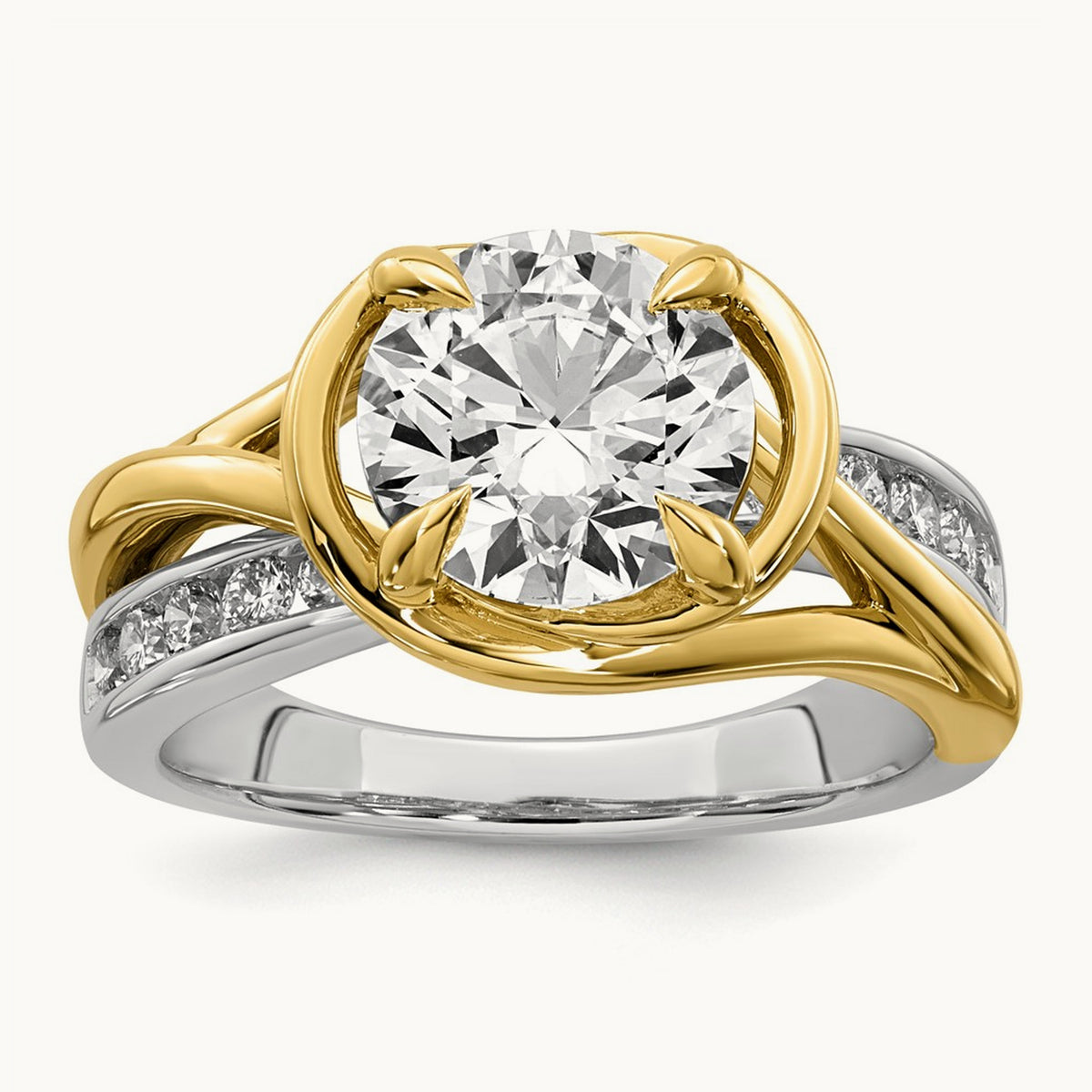 14ktt Certified Round Center Lab Grown Diamond VS+ F+ Ring