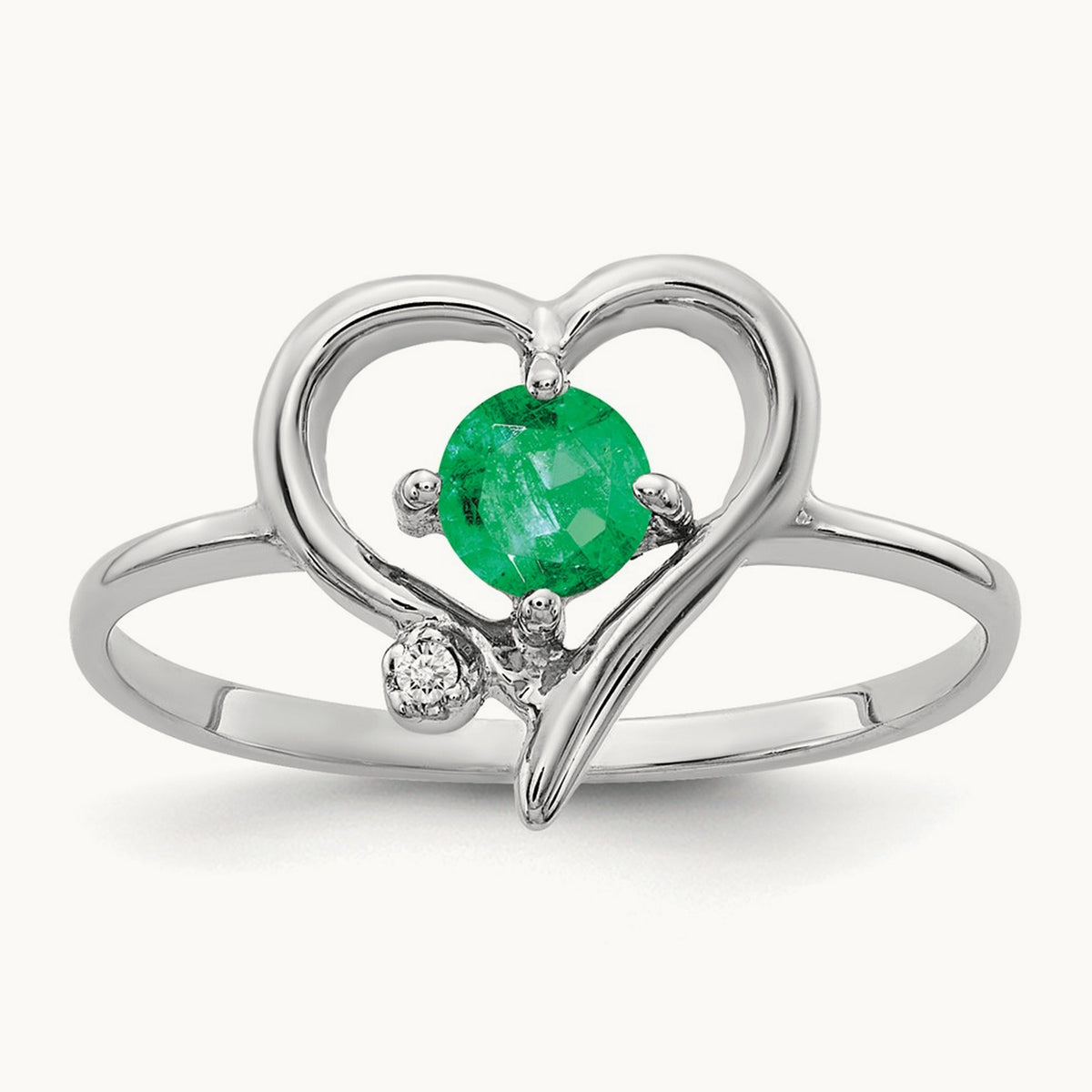 Emerald AA Diamond ring — photo set