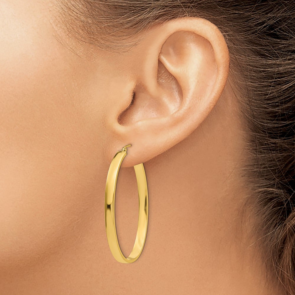 Lightweight Oval Hoop Earrings — 30mm