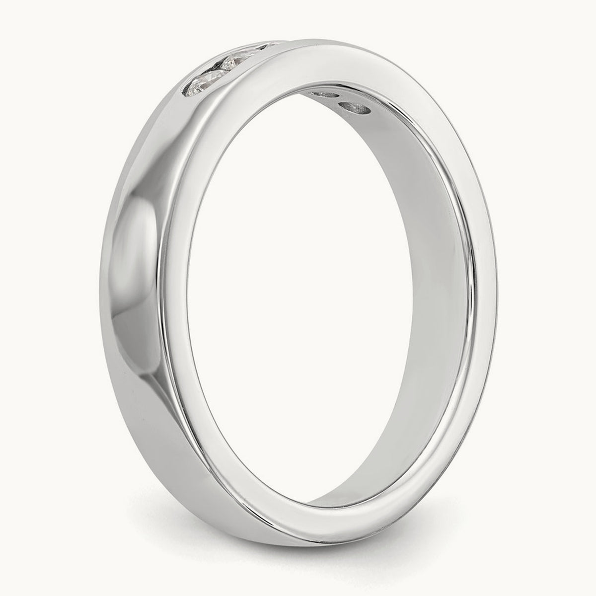 Setting: 5- Stone Closed Channel Band Mounting, 2.0mm — 14K White Gold