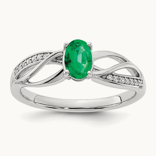 Polished Emerald and Diamond Ring — photo set