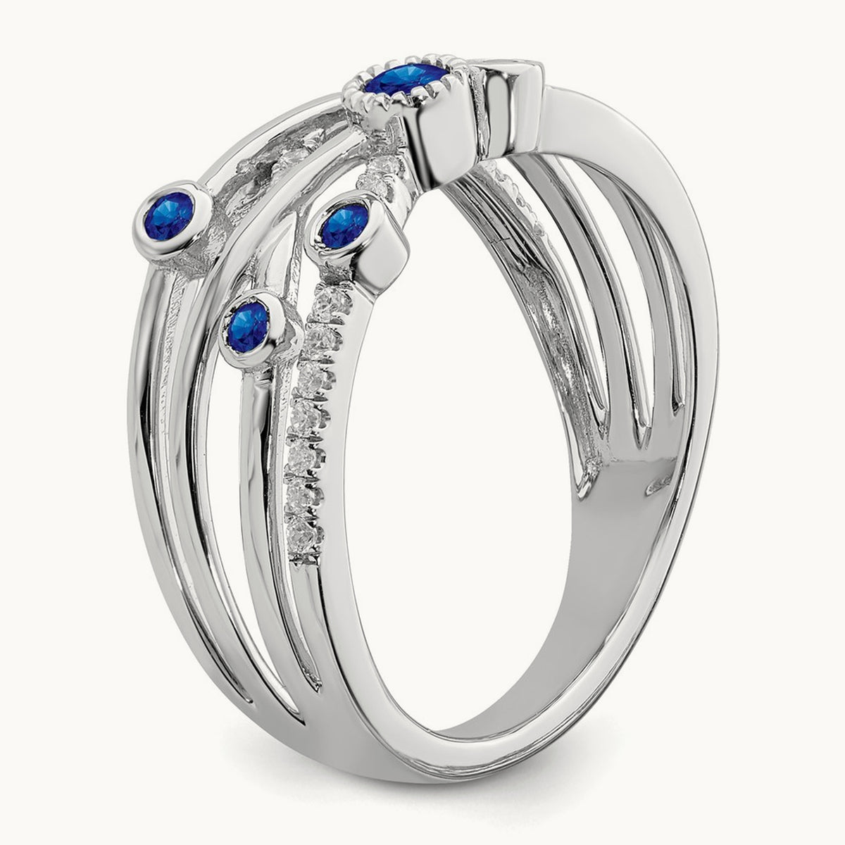 Sapphire and Diamond Ring — photo set