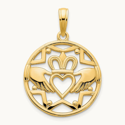 Claddagh Circle Pendant — photo set