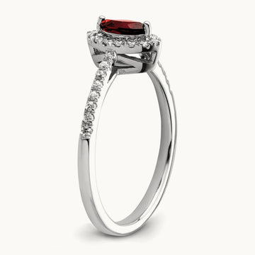 Garnet Jan Birthstone Ring, 0.20 ct tw Lab-Grown Diamond