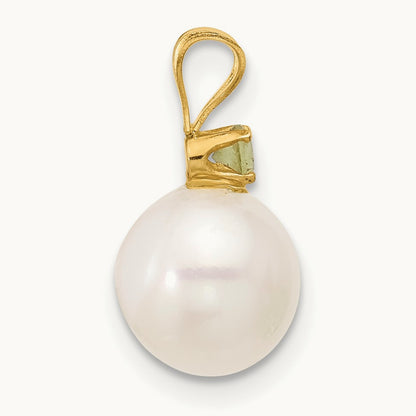 Peridot 8- White Round FWC Pearl Pendant, 8.5mm, 14K