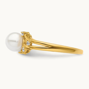 Polished Diamond and Pearl Fashion Ring — photo set