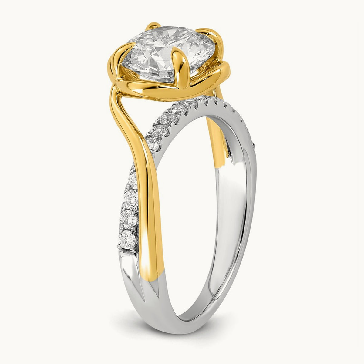14ktt Certified Round Center Lab Grown Diamond VS+ F+ Ring