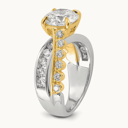 14ktt Certified Round Center Lab Grown Diamond VS+ F+ Ring