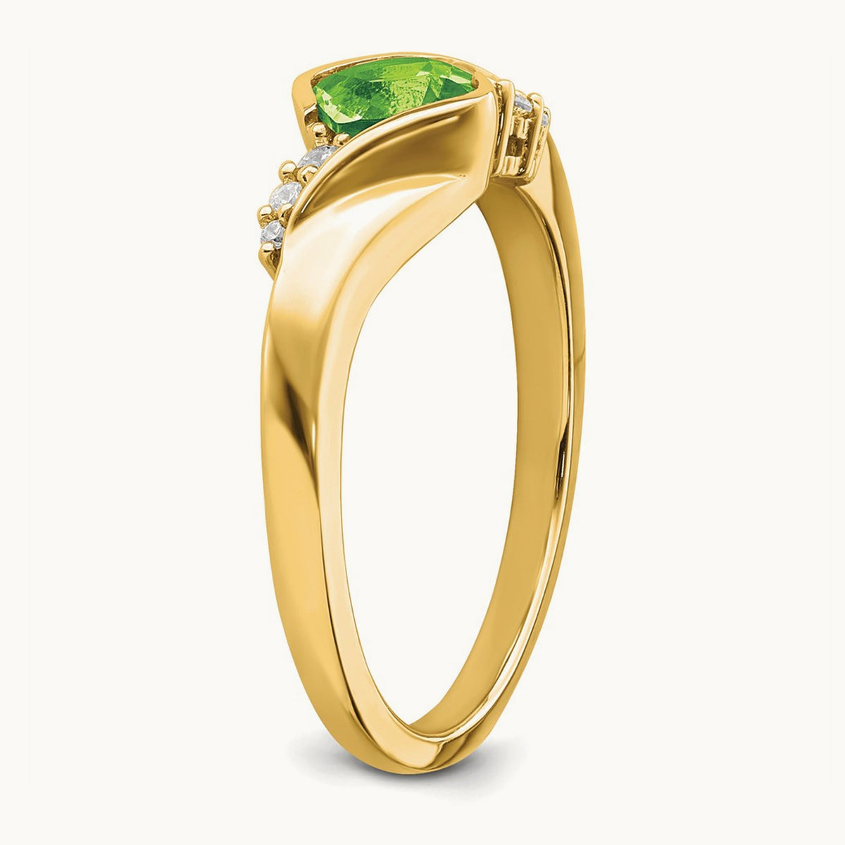 Peridot and Diamond Ring — 14K Yellow Gold, 7