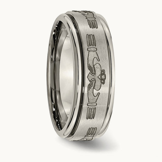 Brushed/Polished Claddagh Laser Design Ridged Edge Band — photo set
