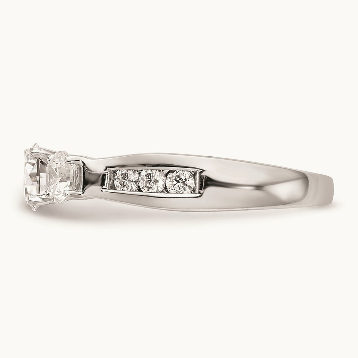 Peg Set 3-Stone Engagement Ring Mounting